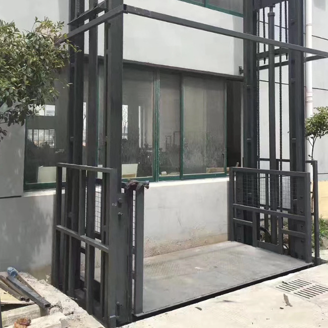 富文镇5吨室外升降货梯